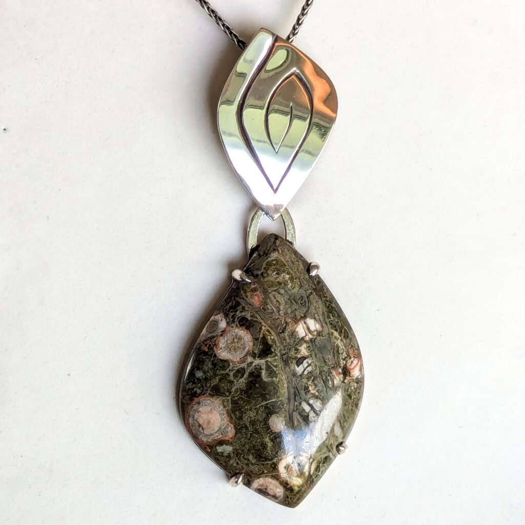 Spiral leaf pendant